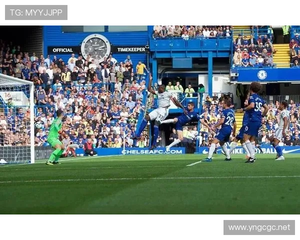 切尔西在强强对话中竞争力不足，状态波动对争冠形势产生影响